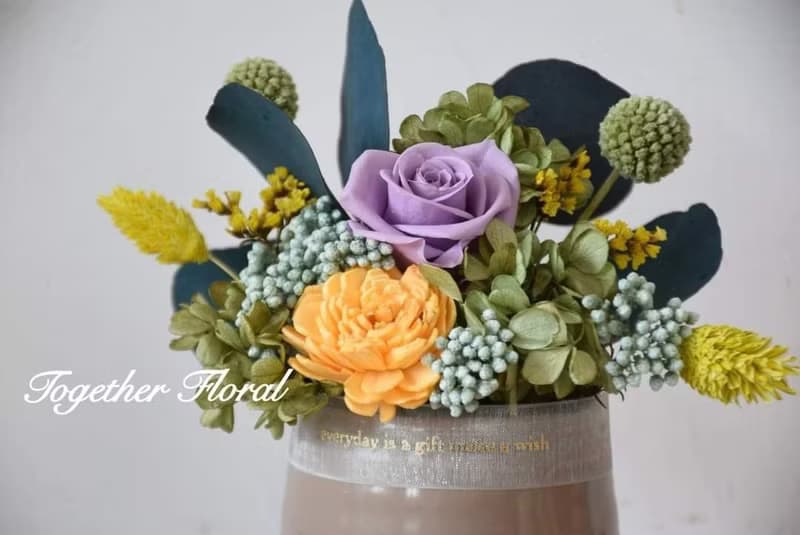 永生玫瑰小盆花