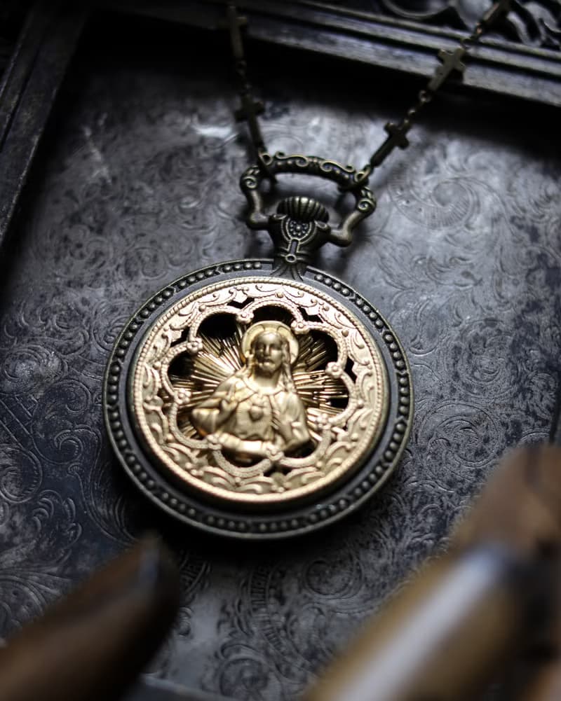 復古奇幻風格項鍊 花窗信仰-神子