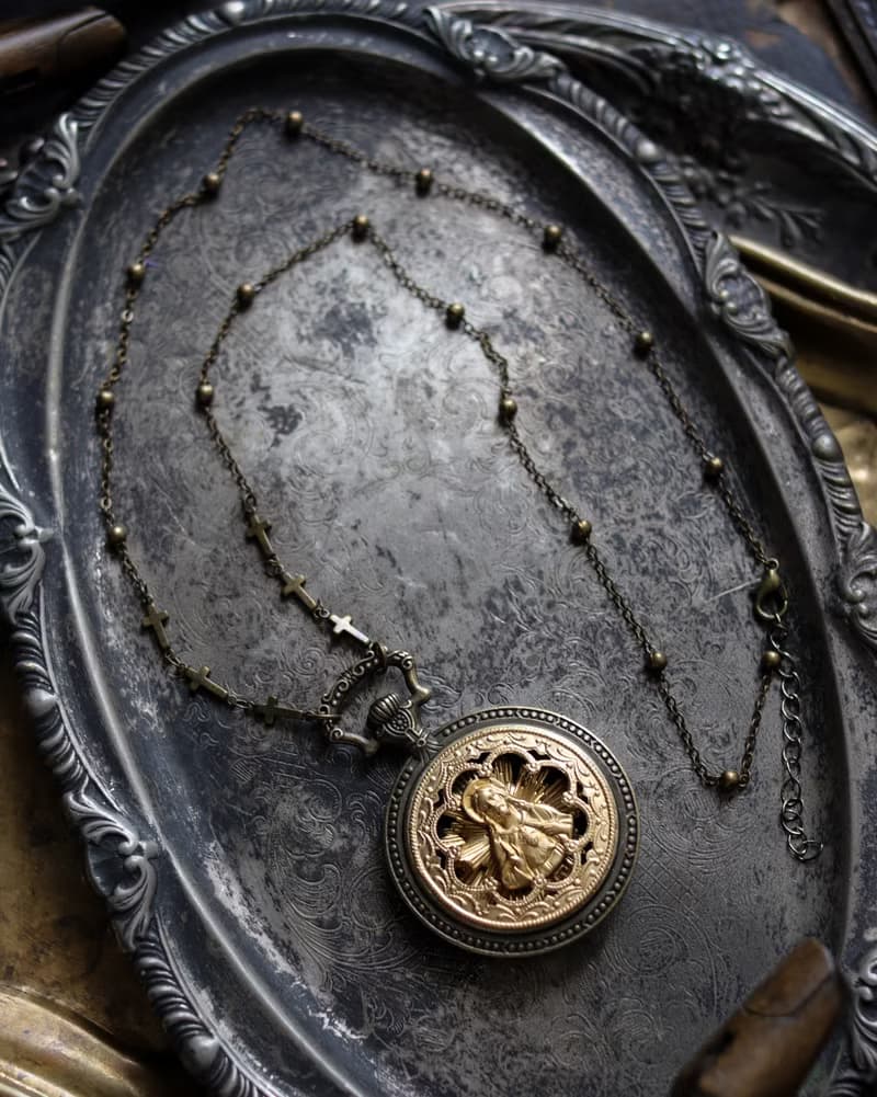 復古奇幻風格項鍊 花窗信仰-神子