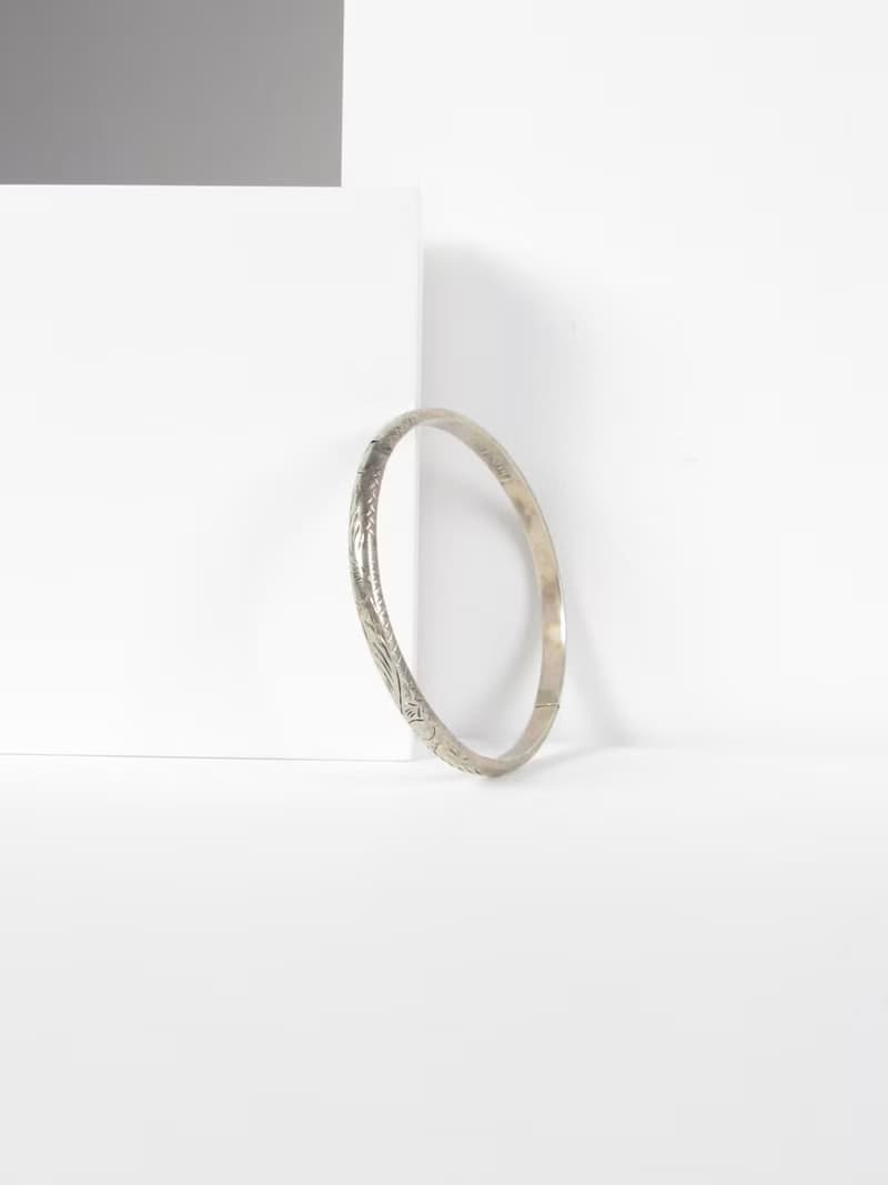 Vintage 925 Sterling Floral Etched Silver Bangle Bracelet
