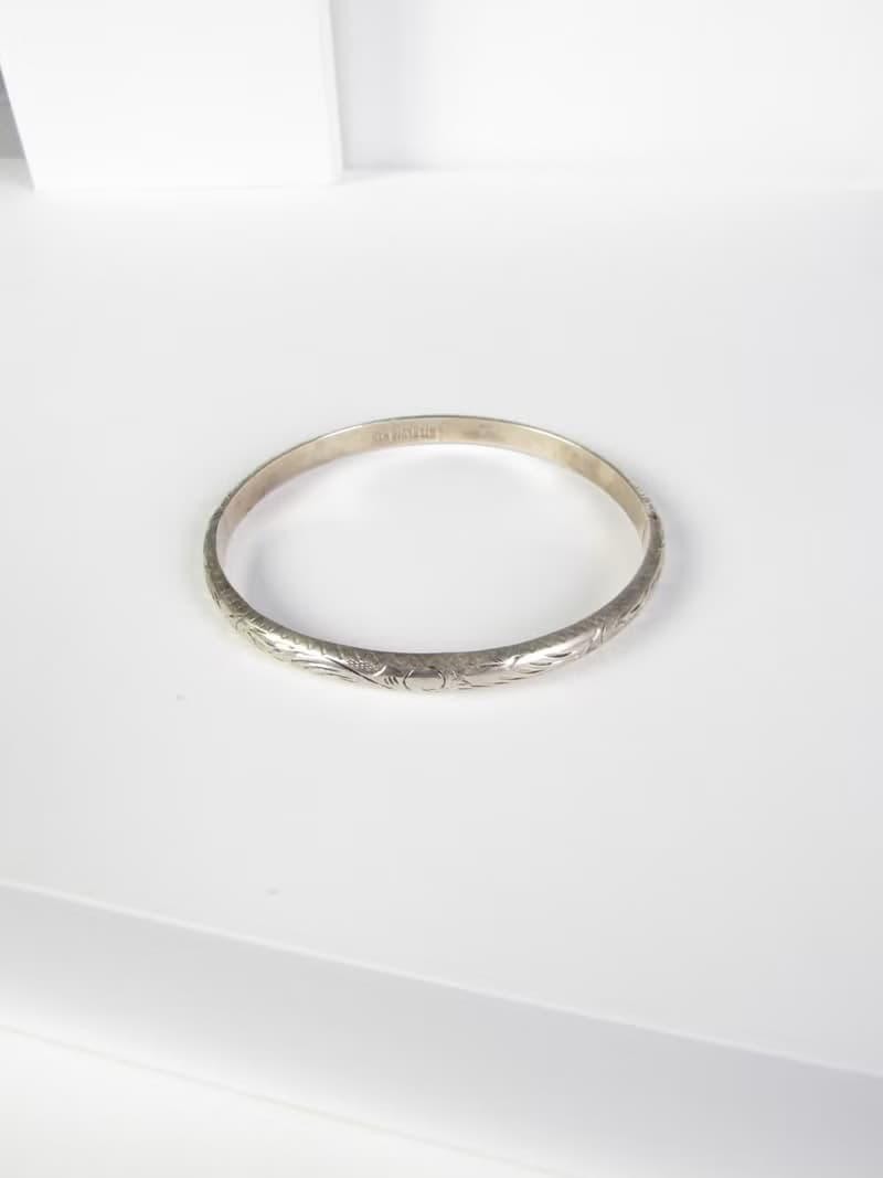 Vintage 925 Sterling Floral Etched Silver Bangle Bracelet