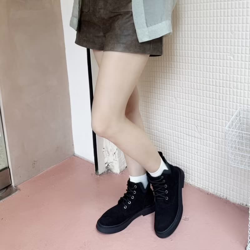 【I called Love】英倫風小V設計鹿皮短靴