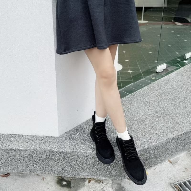 【I called Love】英倫風小V設計鹿皮短靴