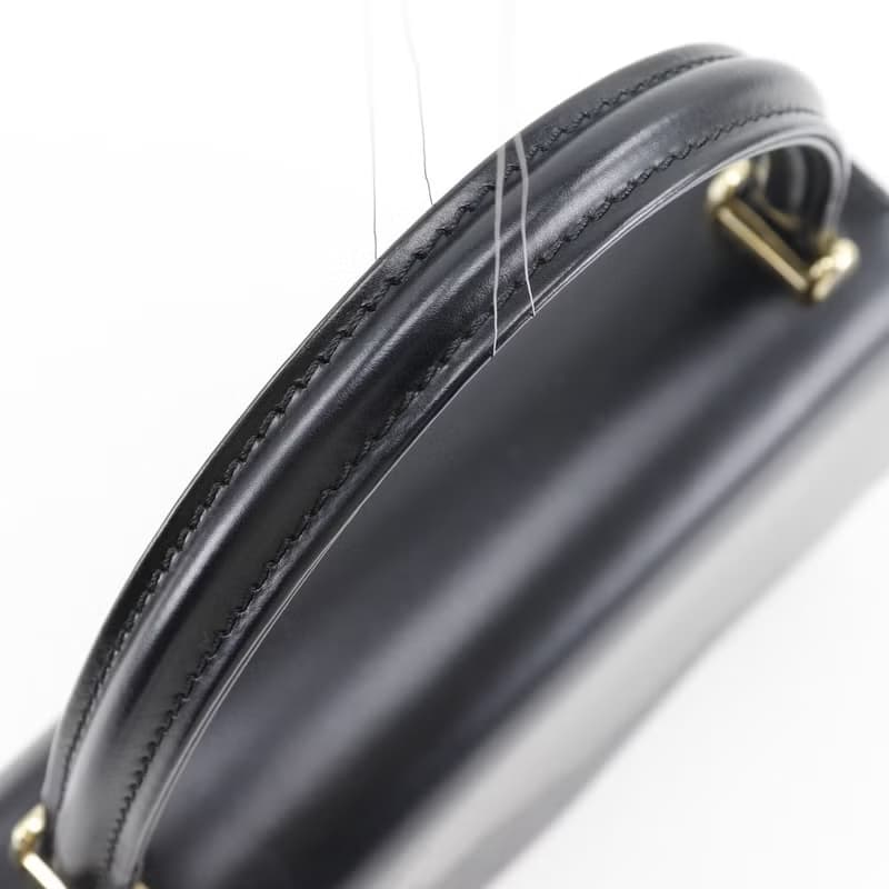 【日本直送】ルイ・ヴィトン LOUIS VUITTON アテネ ハンドバッグ オペラライン M63902 エピレザー 黒 MI1914 レディース【中古】