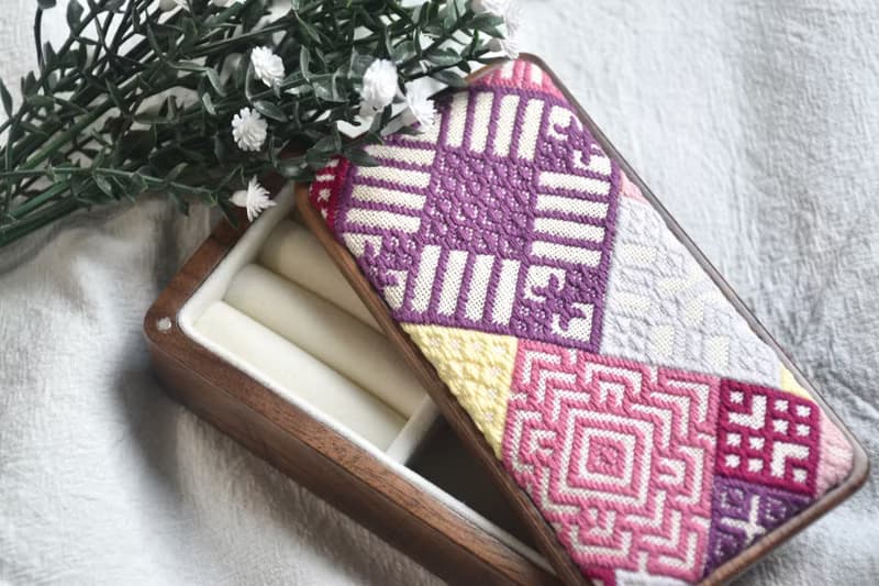 小巾繡木首飾盒 飾品收納盒 刺繡 矢羽綉