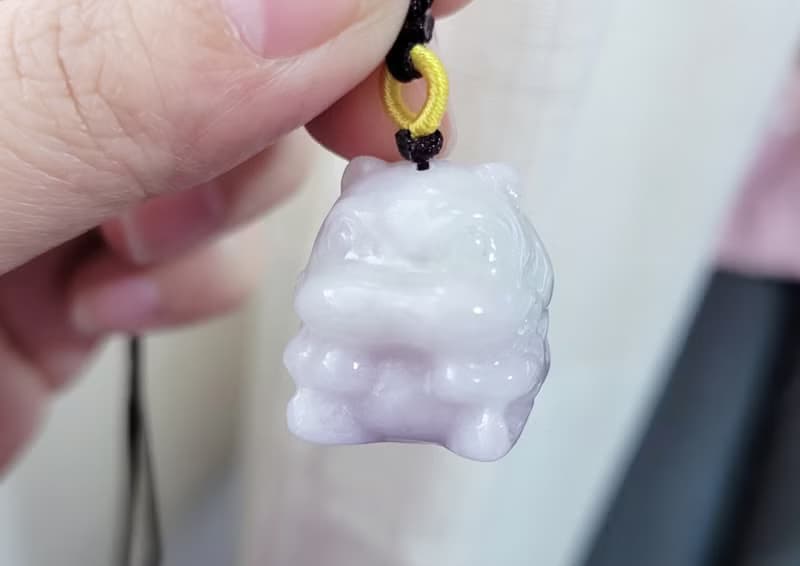 【親翠】天然翡翠 肚子一抹淡紫屁股一抹陽綠 獨一無二河馬項鍊