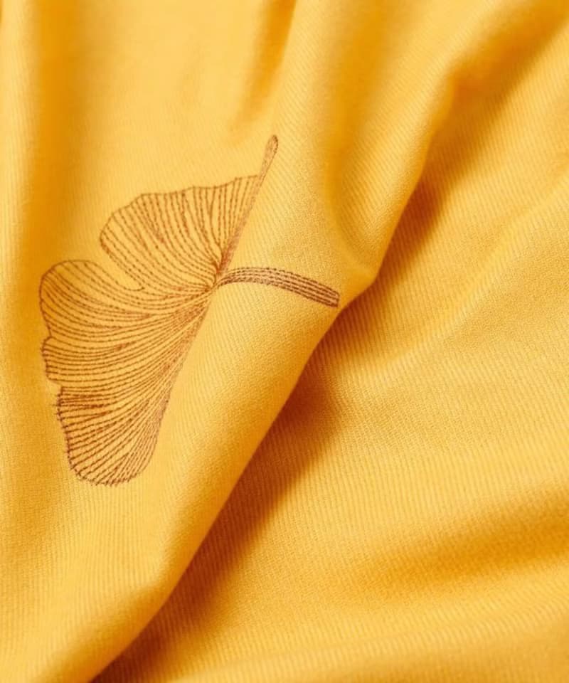 【熱門預購】銀杏葉刺繡圍巾 (五色) 7CSP5302