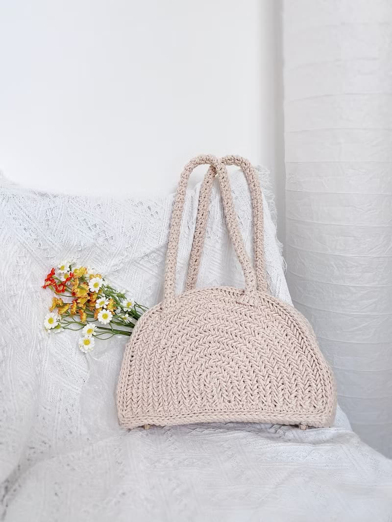 手工鉤織Spina長帶半圓單肩包手袋米杏色針織鈎織編織手作袋