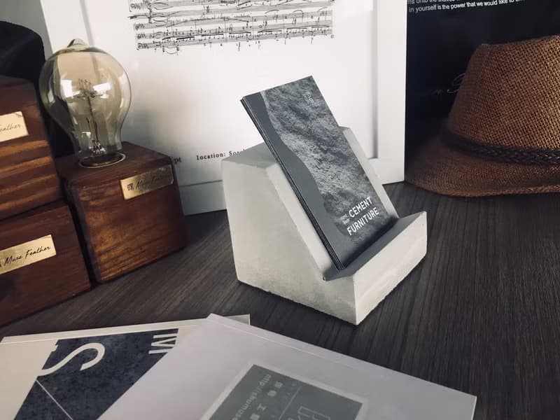 曙MUSE 極簡梯形水泥名片架 手機架 辦公室 擴香石 手作 創意
