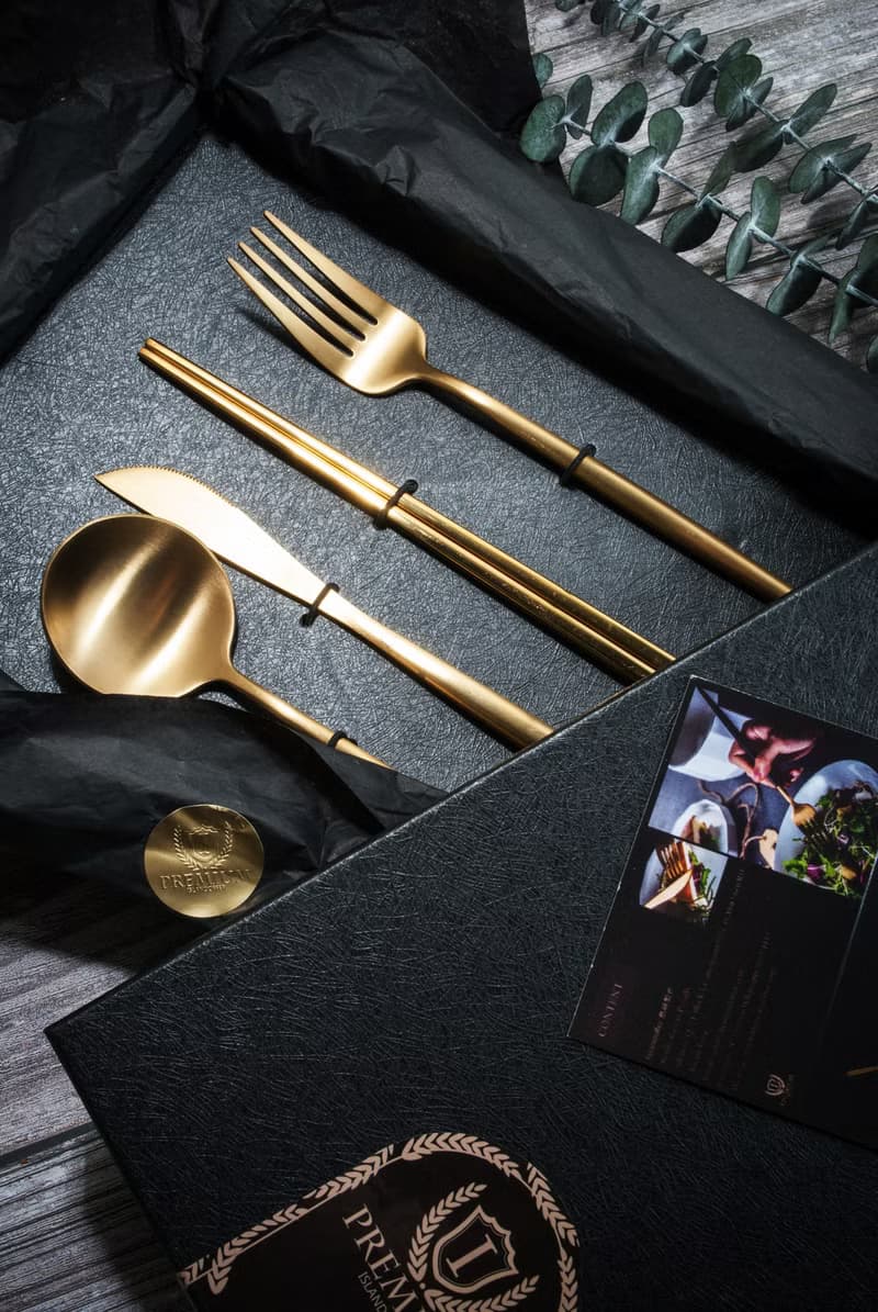 Islandoffer 304 焗漆金不鏽鋼4件禮盒套裝(匙叉筷刀) 文青高貴