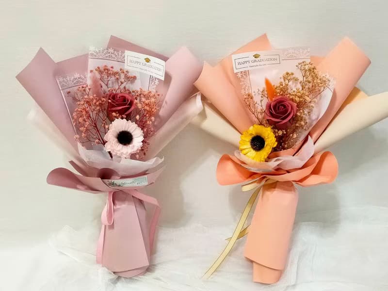 【藍芯手作】香皂花畢業花束 畢業季送禮 情人節花束 生日禮物