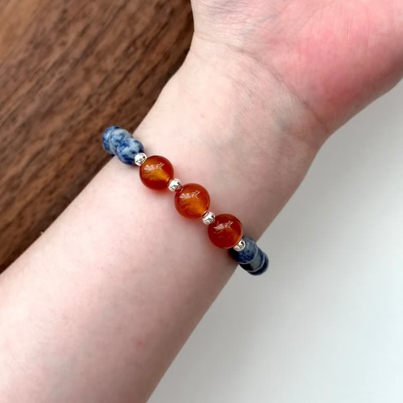 【釐清自我】藍紋石紅瑪瑙簡約鍍銀手鏈 驅除壓力判斷力 鼓勵信心