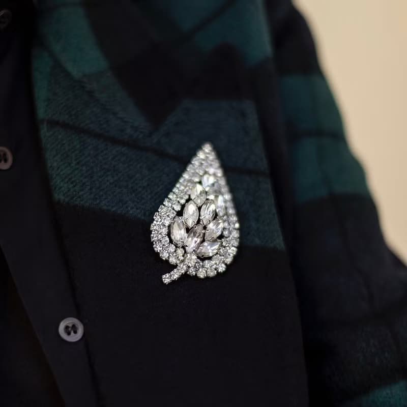 Vintage Crystal Leaf Brooch unsigned 1960s USA clear old crystals pin gift idea