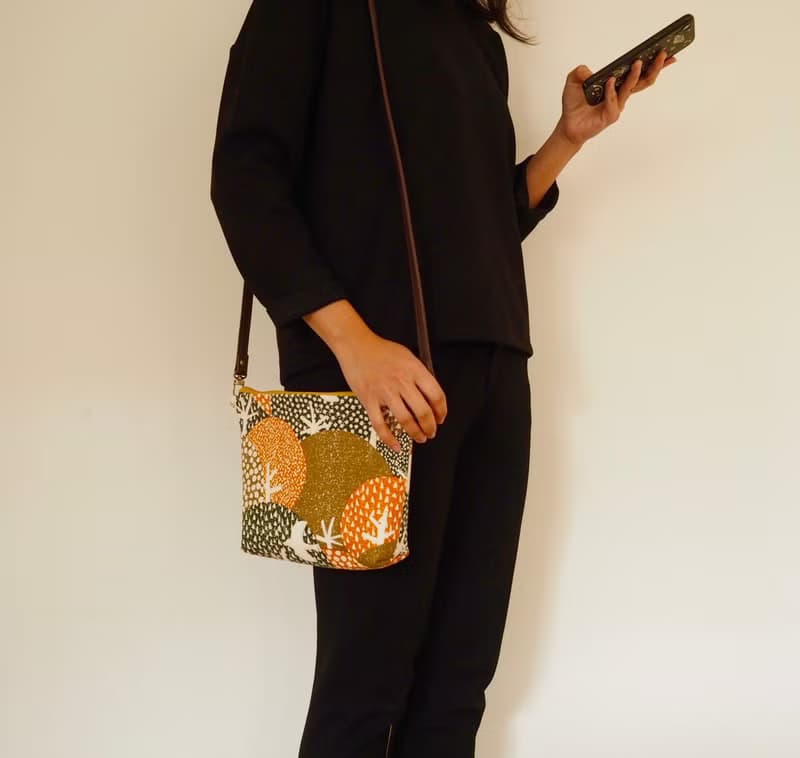 手工縫製托特側肩包帆布手袋 化妝包 懷舊台灣牡丹圖案