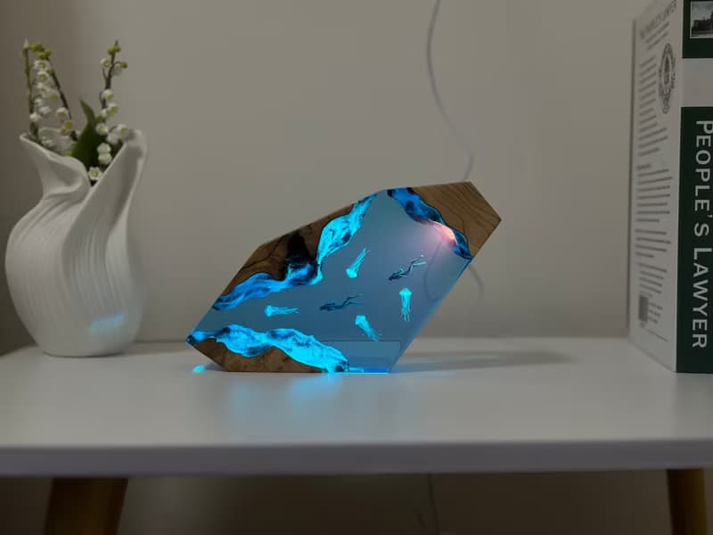海底世界溶洞水母潛水員暢游 創意夜燈