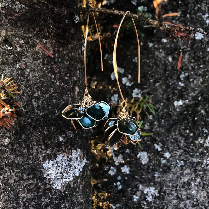 Vingtsix 墨綠釣魚花瓣捧花耳環/耳夾可