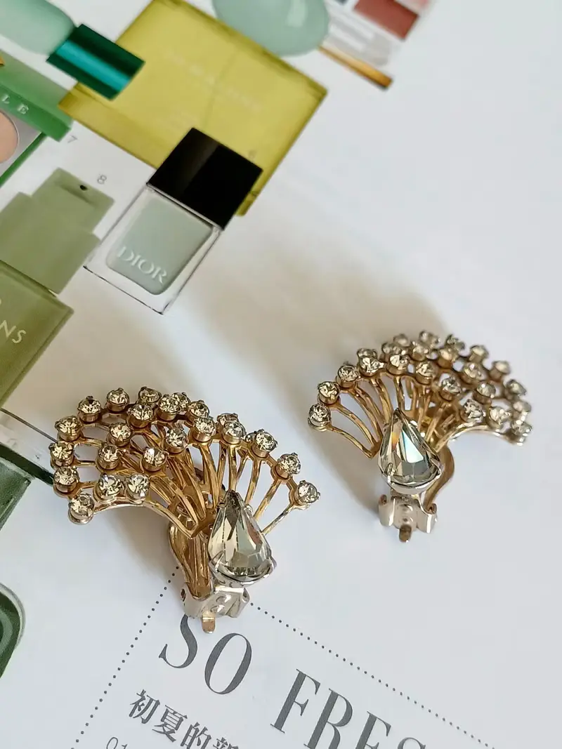 vintage jewelry 奢華氣質開屏萊茵 夾式耳環