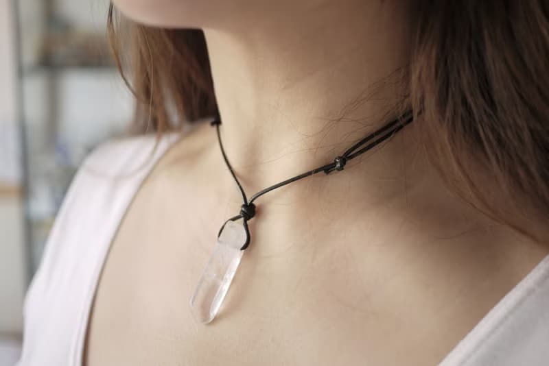 天然礦石白水晶原石頸鍊項鍊 礦石項鍊 女生頸繩 歐美風 choker