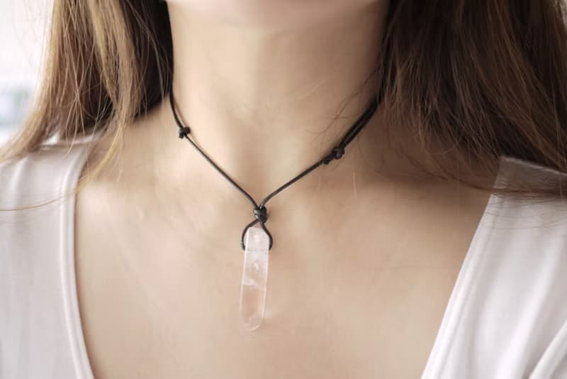 天然礦石白水晶原石頸鍊項鍊 礦石項鍊 女生頸繩 歐美風 choker