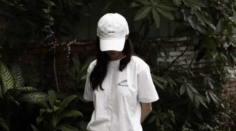 吉普星球出品 - 超亮白彩虹牌牙膏  / 上衣  刺繡Tee  (中性版)