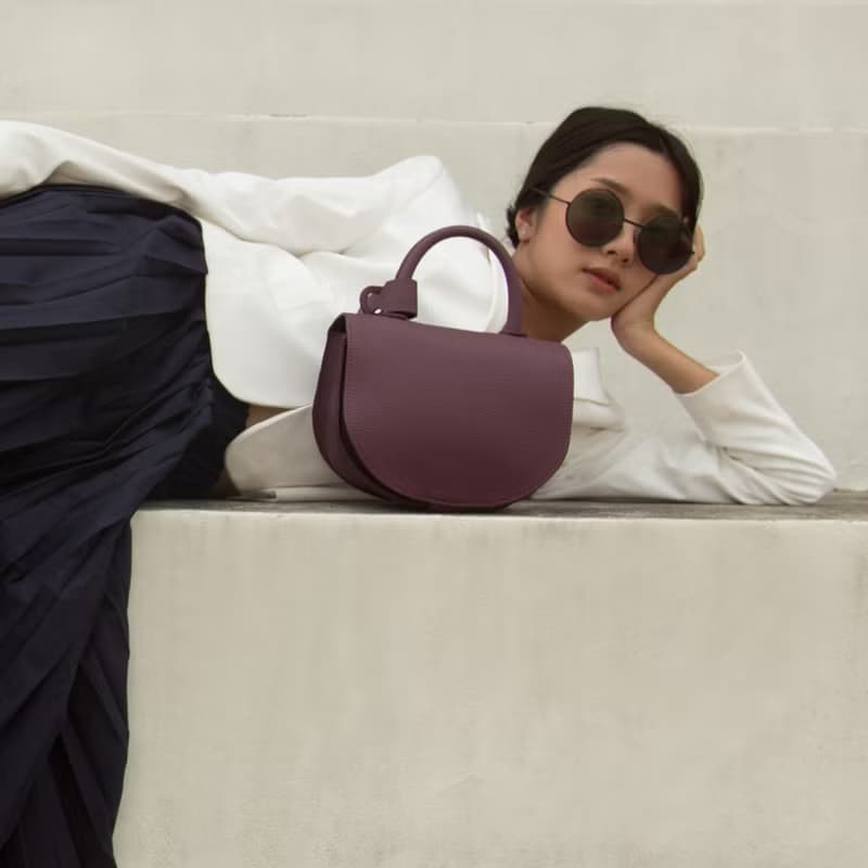 Semi Circle Cross body bag 半圓形手提斜背包 purple color