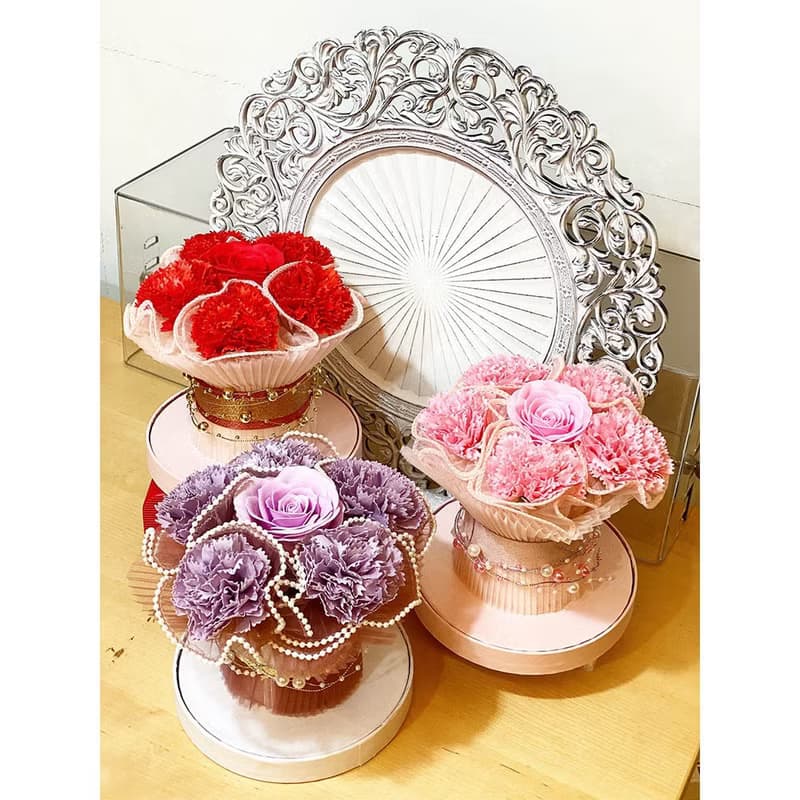 圓筒香氛康乃馨花束限量絕版花禮(共三色)