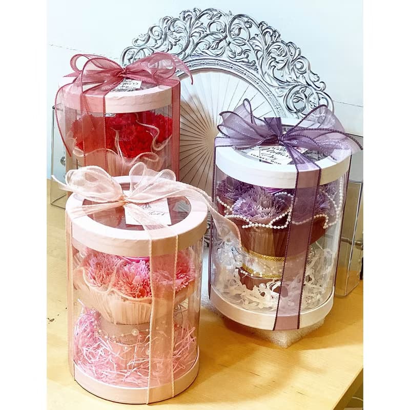 圓筒香氛康乃馨花束限量絕版花禮(共三色)