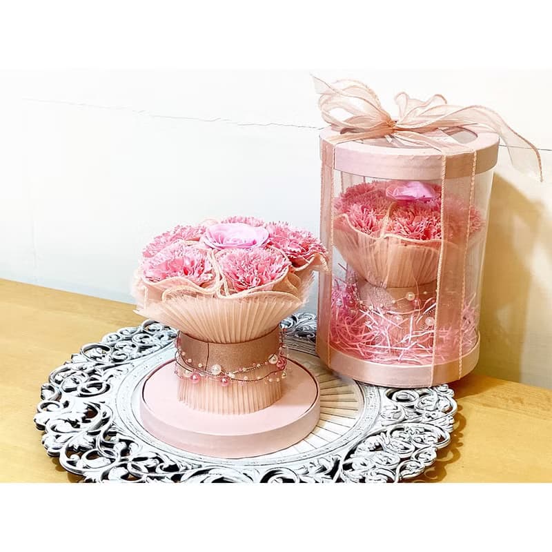 圓筒香氛康乃馨花束限量絕版花禮(共三色)