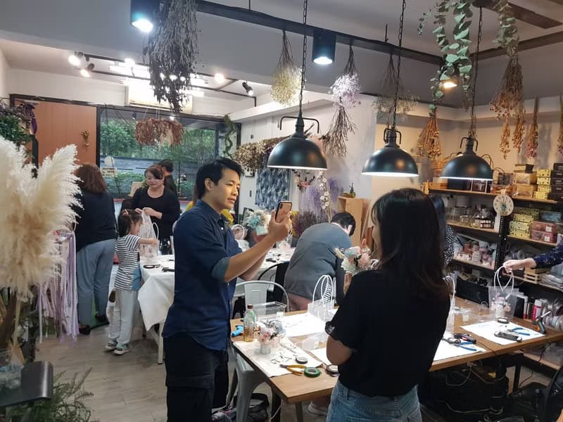 【體驗】手作體驗課  溫柔守護。永生玫瑰乾燥花束 /情人節花束