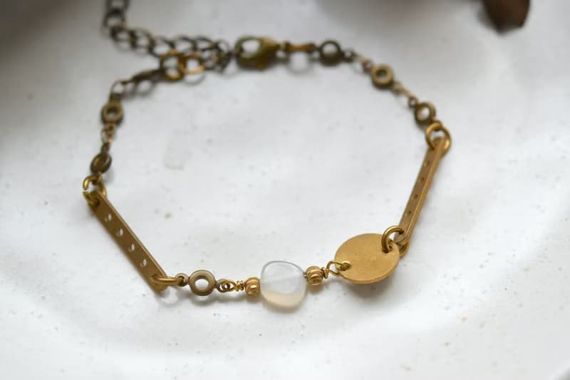 白月光│白玉髓x黃銅 │ 黃銅手鍊