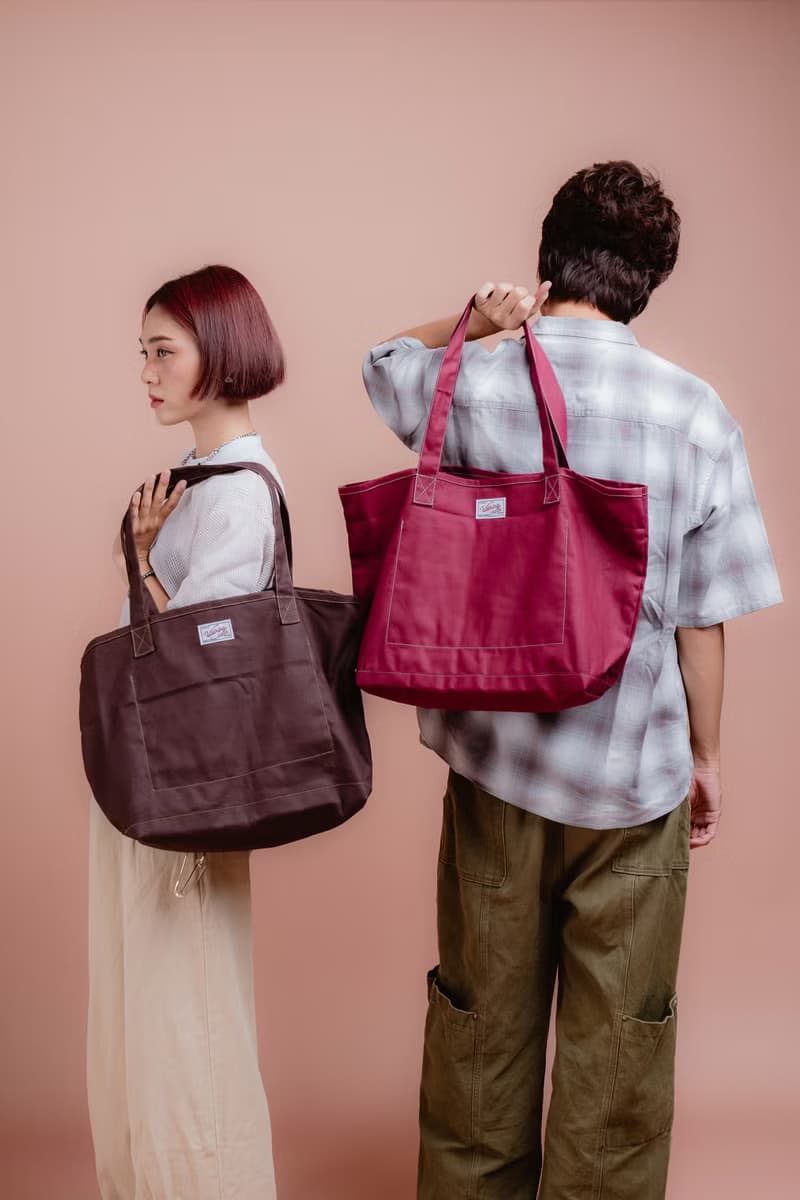 Walking Stitch : Haru Shopping Bag : กระเป๋าช้อปปิ้ง (Maroon, Dark Brown)