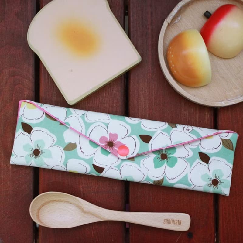 文青風環保筷袋 ~美美花兒 粉嫩綠 收納包.環保筷袋.手作餐具袋.交換禮物.環保.可愛動物