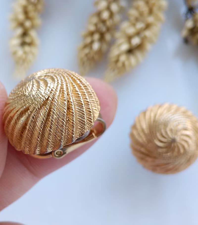 Vintage Jewelry 西洋古董飾品 TRIFARI 簡約 金色調 夾式耳環
