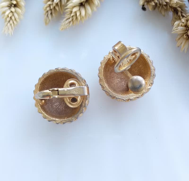 Vintage Jewelry 西洋古董飾品 TRIFARI 簡約 金色調 夾式耳環
