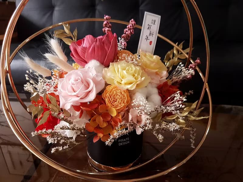 海藏設計│昂列斯特。紅金奢華金環桌花。新年盆花。祝賀花禮