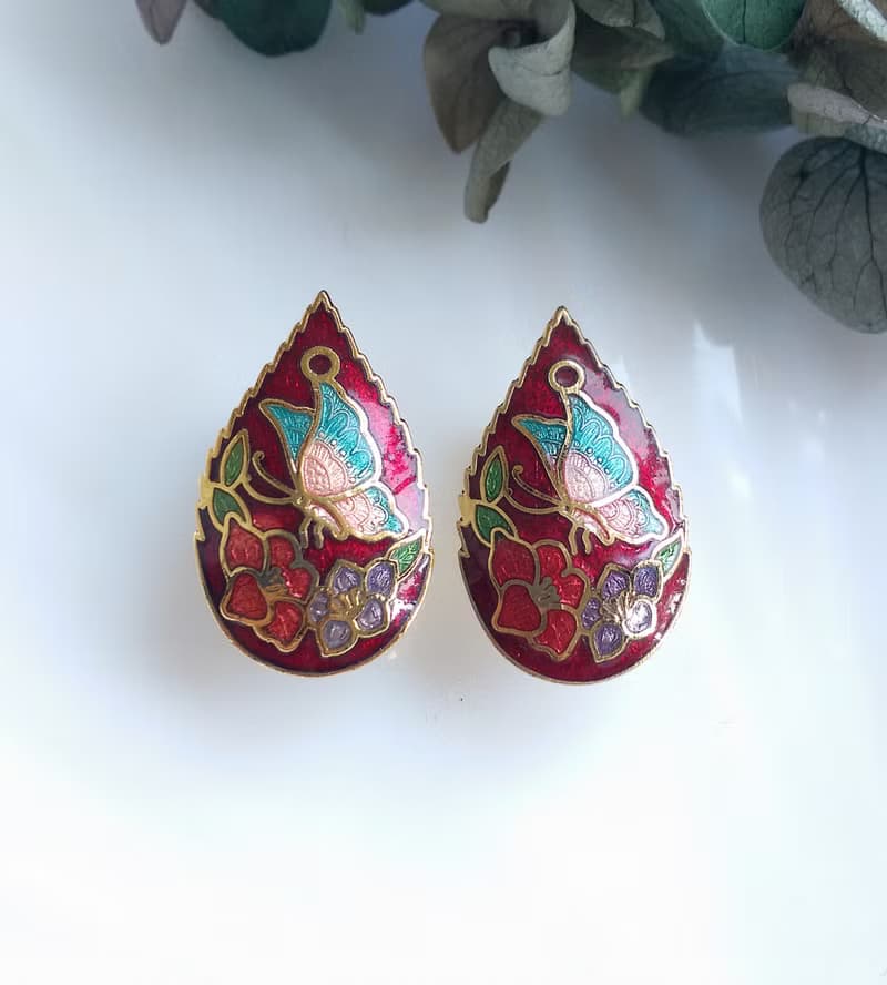 Vintage Jewelry 西洋古董飾品 紅底 小巧花蝶 景泰藍 夾式耳環