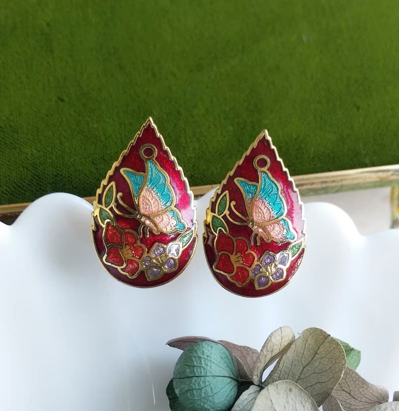 Vintage Jewelry 西洋古董飾品 紅底 小巧花蝶 景泰藍 夾式耳環