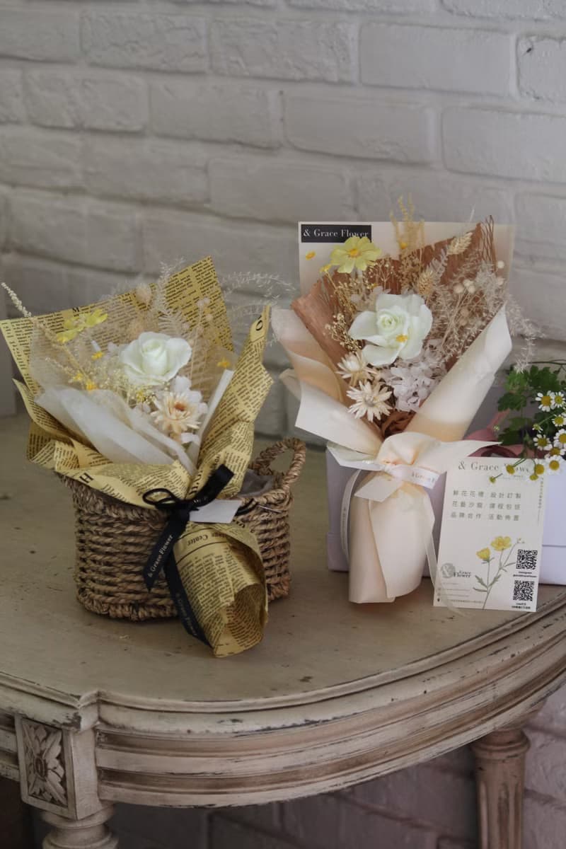 【奶油派報紙風格花束】生日花禮/祝賀花束/永生花