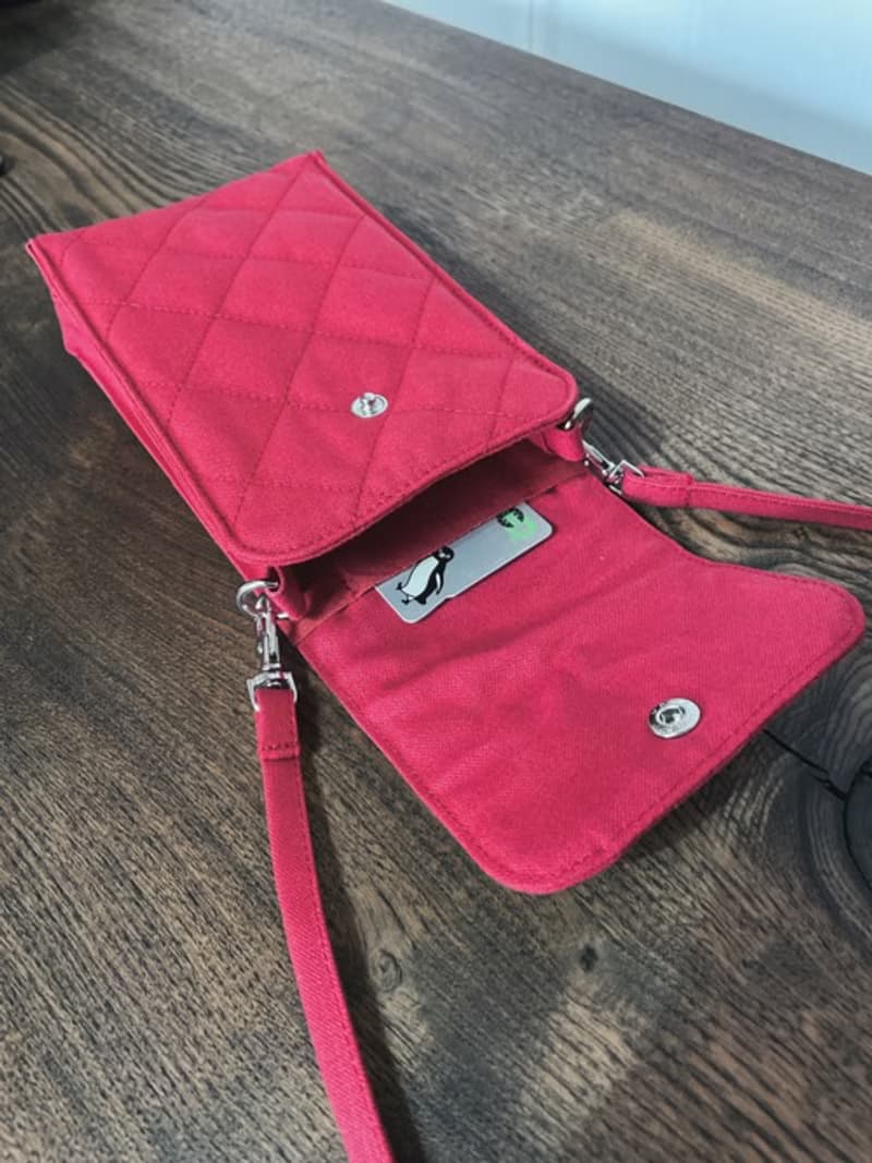 倉敷帆布　キルティング　スマホポシェット　ミニ　ショルダーバッグ　スマホショルダー  レッド