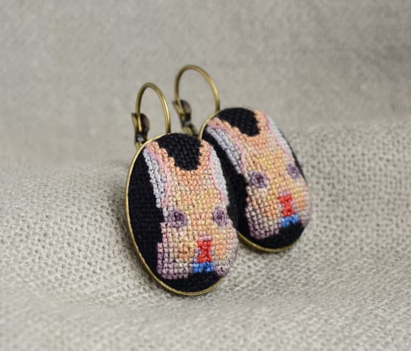 米色兔子刺繡耳環 送給寵物愛好者的首飾 送給她的手工兔子禮物