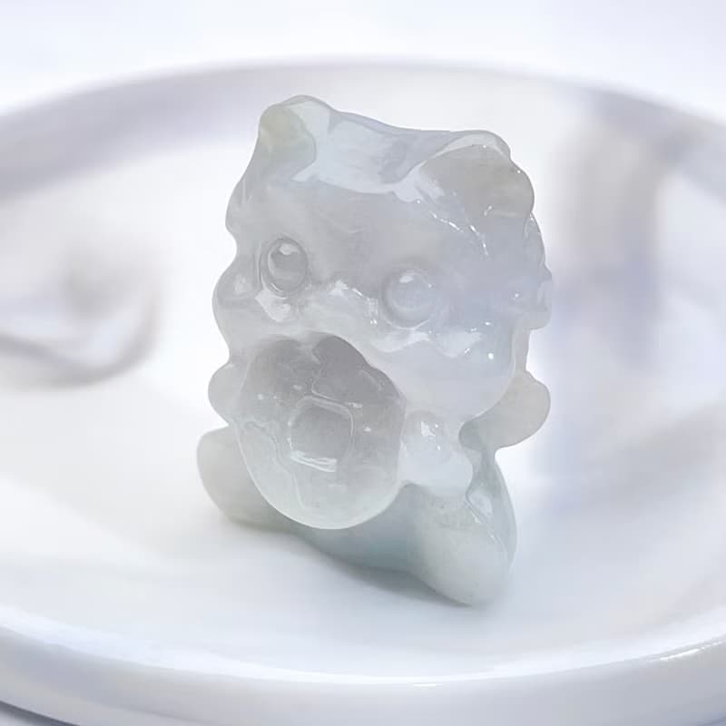 【招財神獸】飄綠花翡翠吞金獸吊飾 | 天然緬甸玉翡翠A貨