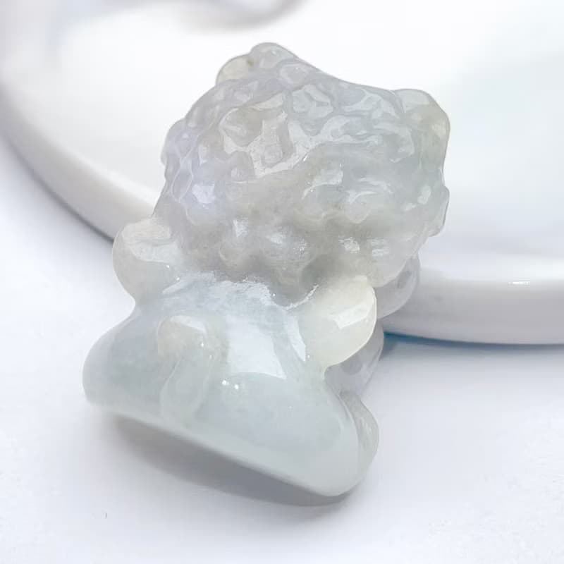 【招財神獸】飄綠花翡翠吞金獸吊飾 | 天然緬甸玉翡翠A貨