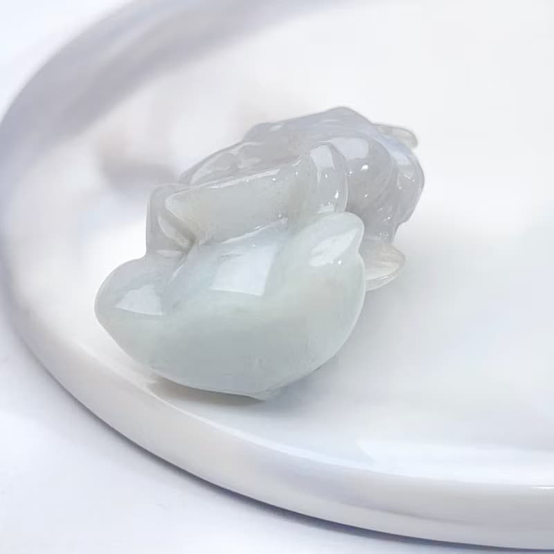【招財神獸】飄綠花翡翠吞金獸吊飾 | 天然緬甸玉翡翠A貨