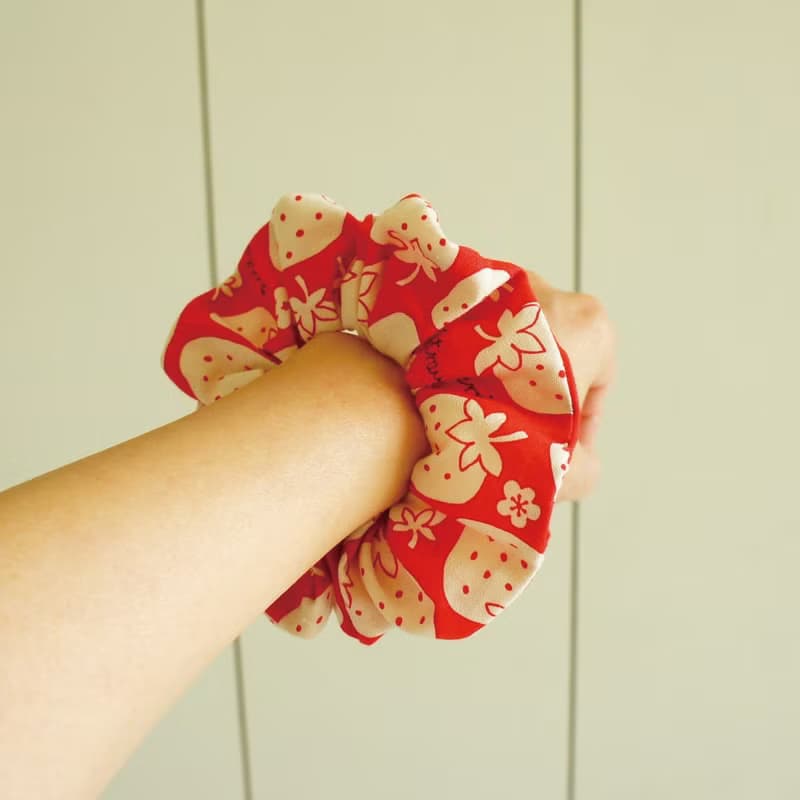 Lovely日本布【草莓髮束、紅】大腸圈