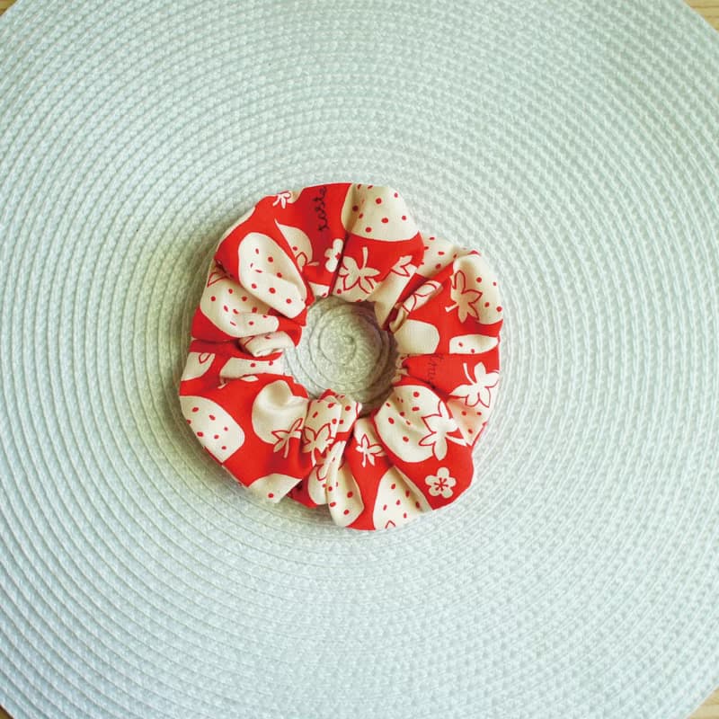 Lovely日本布【草莓髮束、紅】大腸圈