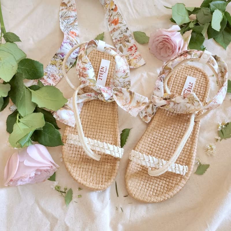 Soft Tie Sandals: Black checkered pattern / Nude / Flora