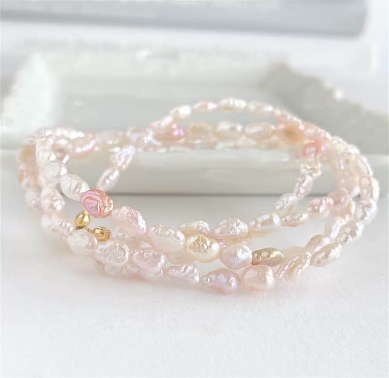 桜ピンク シュリンクなシワシワが可愛い 淡水ケシパールのロングネックレス 14KGF