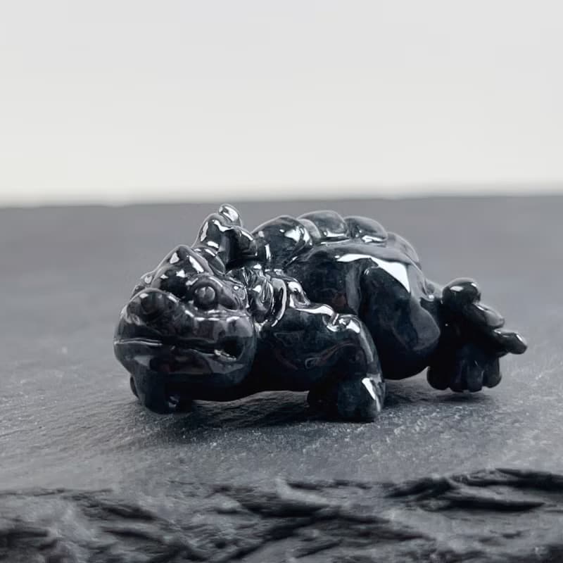 【招財神獸】烏雞翡翠戰神貔貅擺飾項鍊 | 天然緬甸玉翡翠A貨