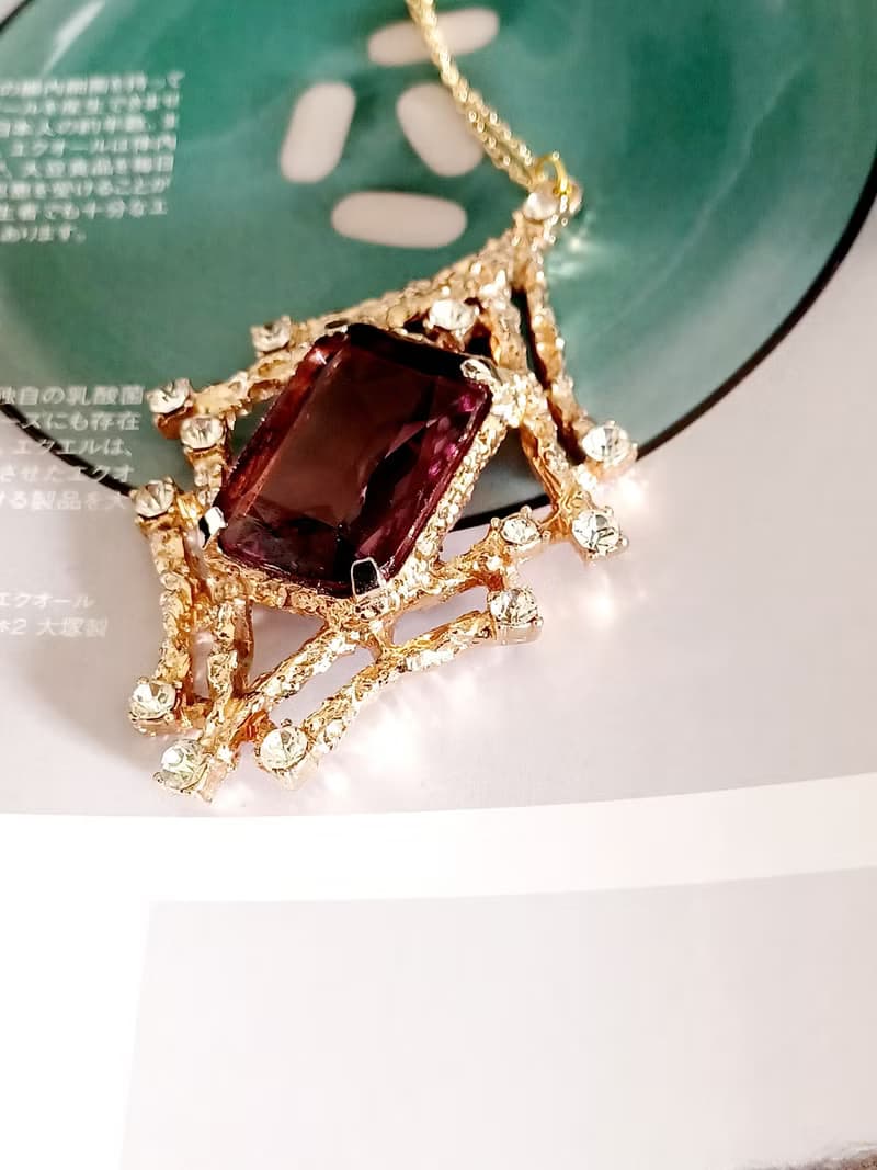 vintage jewelry  Sarah cov 暮光紫色水晶玻璃 項鍊