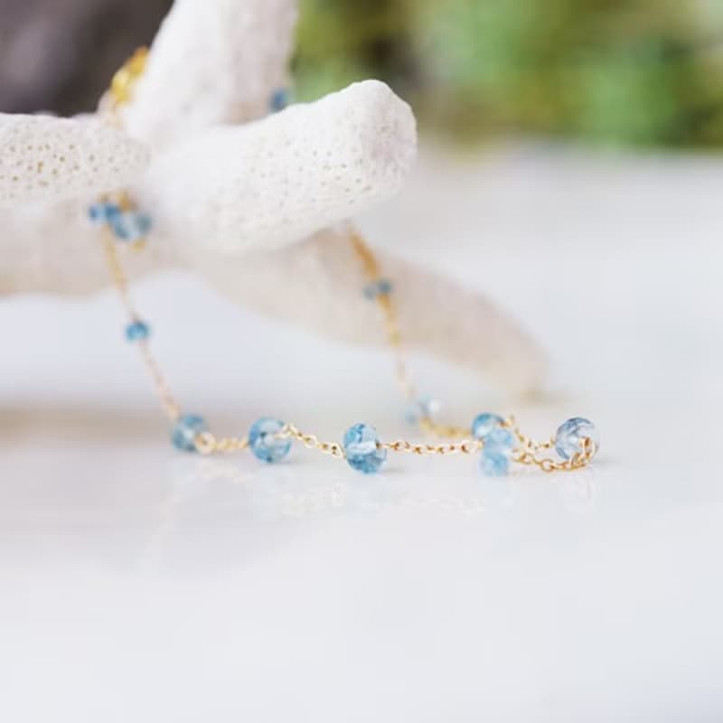 ディープブルーアクアマリンのボタンカットブレスレット　Sharon